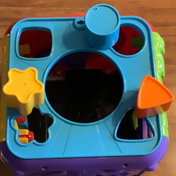 Vtech Sort & Discover Activity Cube - Picture 5 of 5
